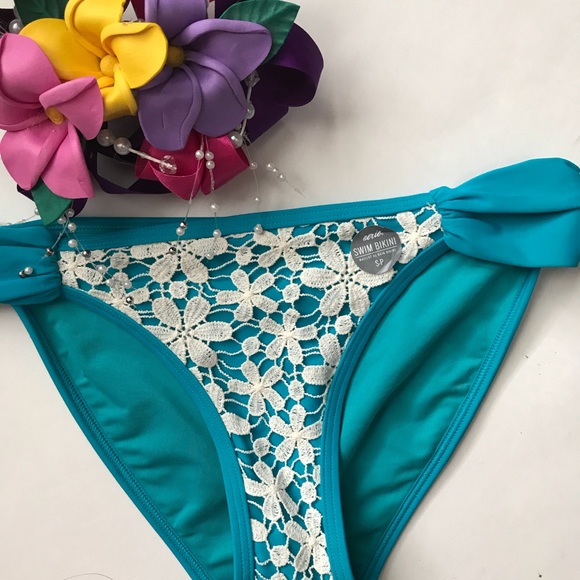 Aerie Bikini  bottom - Picture 2 of 4